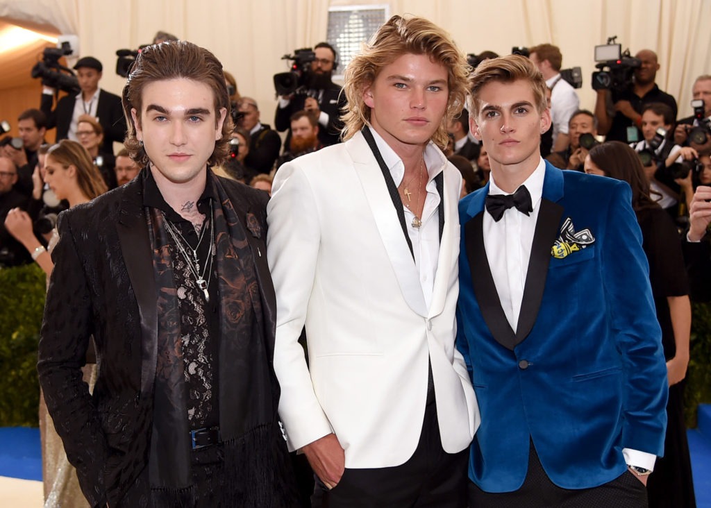 Славные парни: 5 самых стильных звездных сыновей
