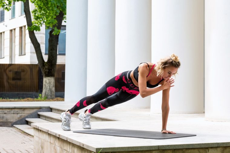 упражнение планка