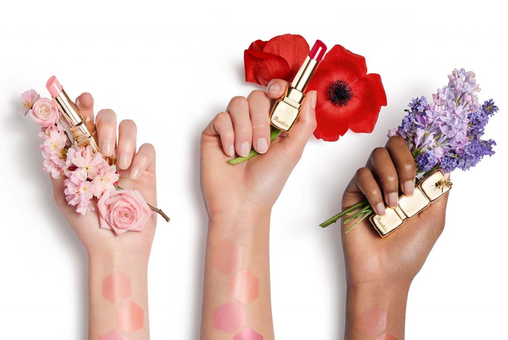 Медовый поцелуй: бальзам для губ Guerlain KissKiss Bee Glow