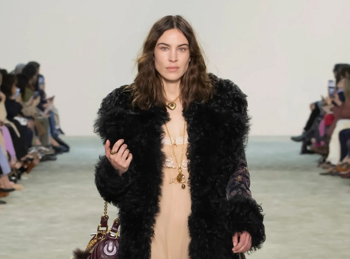 Афганская дубленка – главная вещь зимы 2025/2026