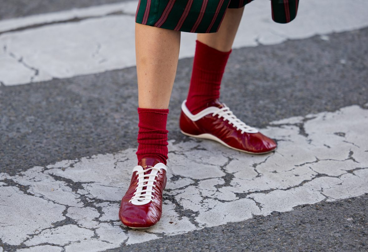 Пять самых модных кроссовок лета-2026